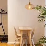 Sympatyczne studio z palmą areka / A nice studio with areka palm tree